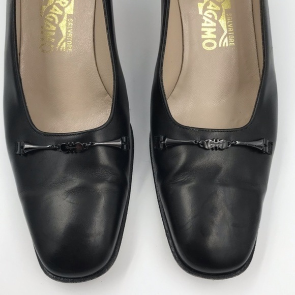 Salvatore Ferragamo Cosenza Black / Nero Calf Leather Flats Size 8.5B - Picture 2 of 11